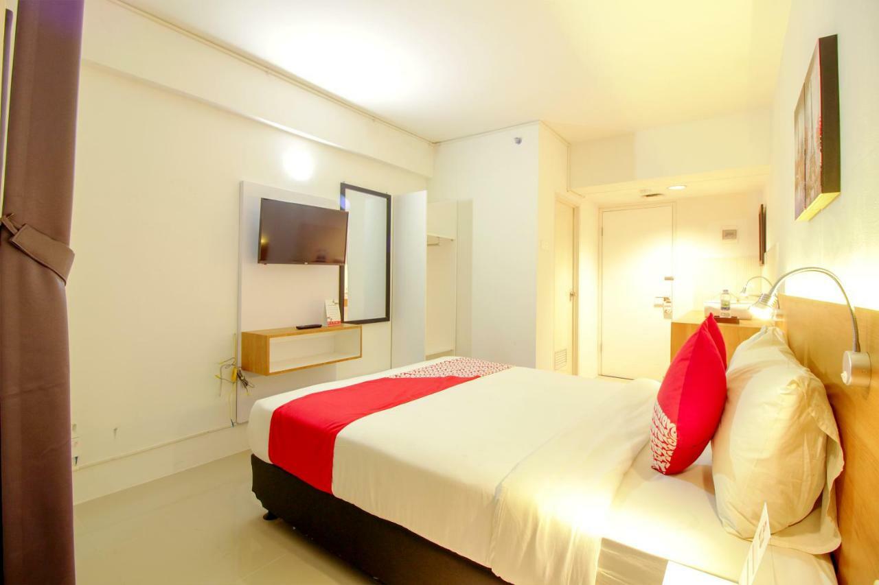 Oyo Flagship 1260 Sentraland Karawang Hotel Екстериор снимка